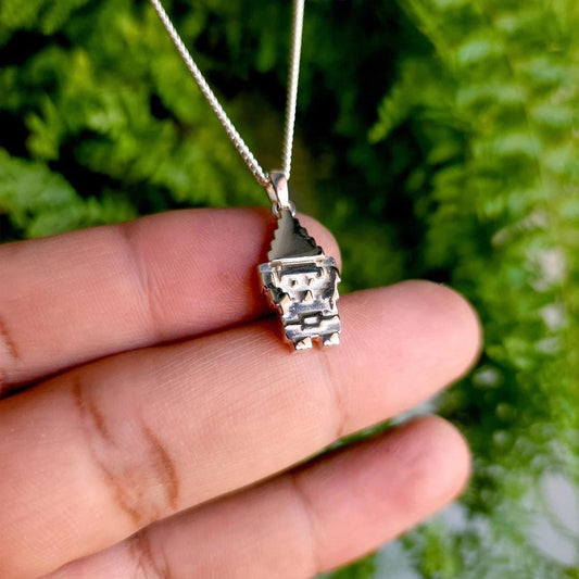 Link Triforce Retro Silver Pendant | Zelda Jewelry