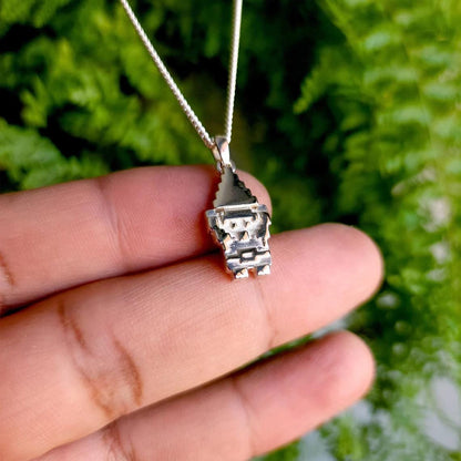 Link Triforce Retro Silver Pendant - Zelda Jewelry