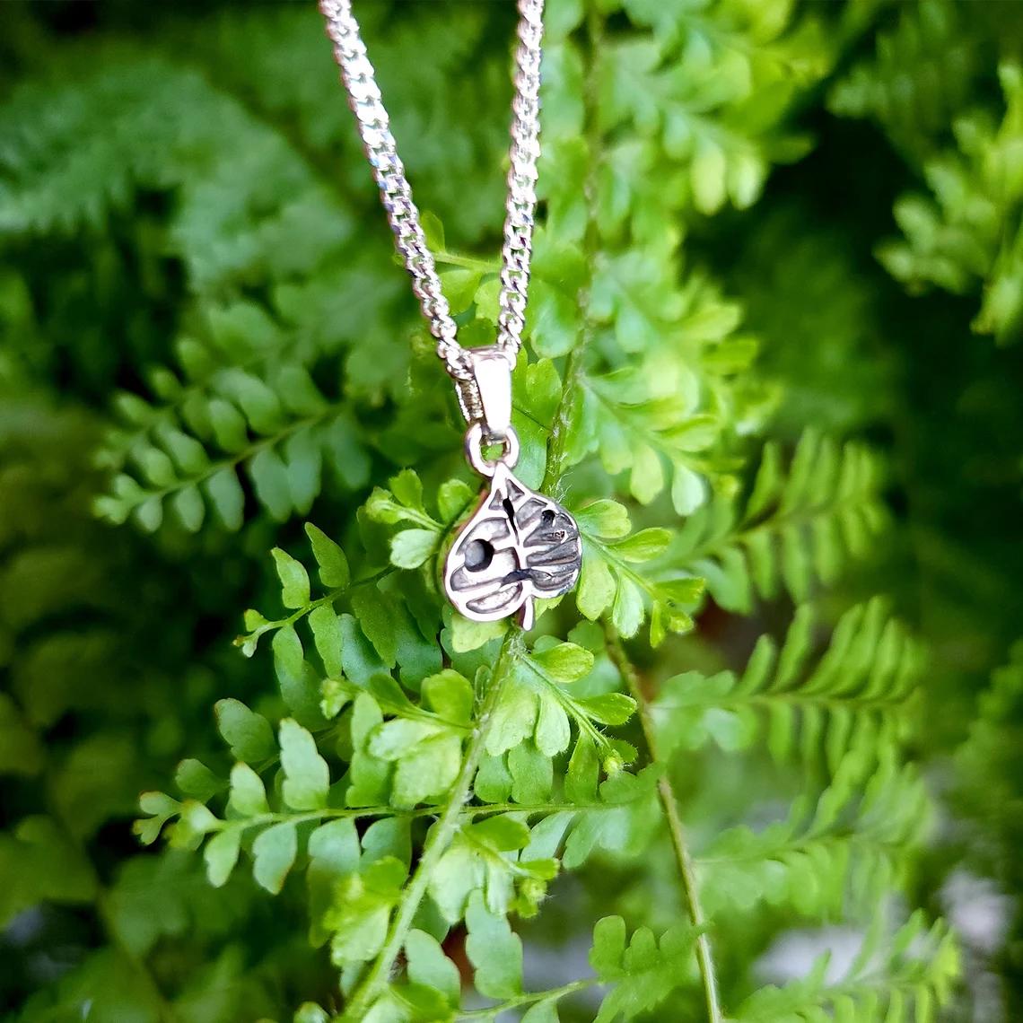Korok Mask Silver Pendant - Zelda Jewelry